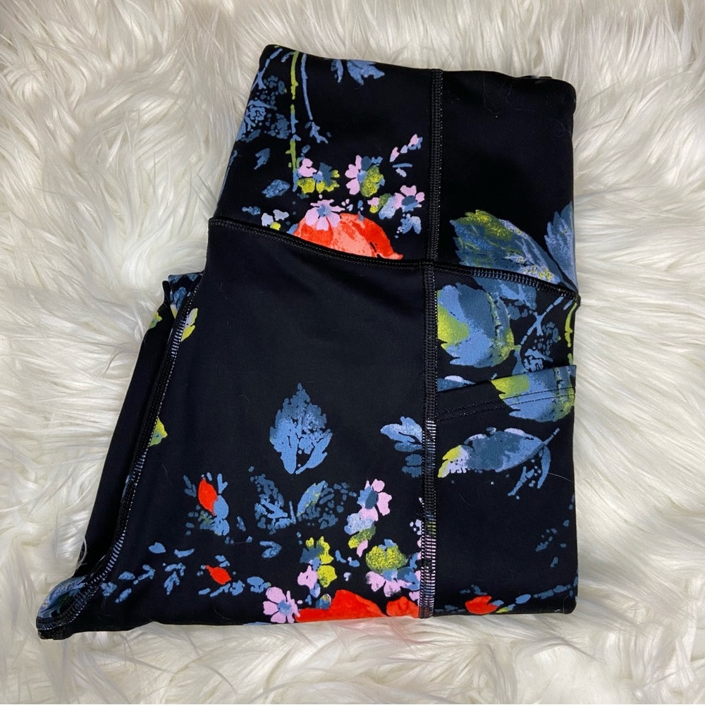 VICTORIA'S SECRET BLACK FLORAL LONG HIGH WAISTED LEGGINGS WITH WAIST POCKET